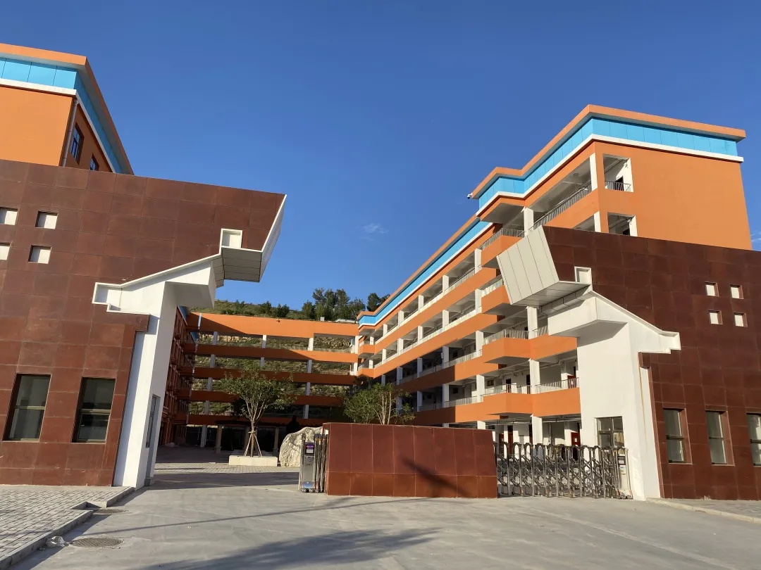 【京邦·網絡廣播，會議擴聲，燈光系統案例】陜西省榆林市府谷縣廟溝門初級中學